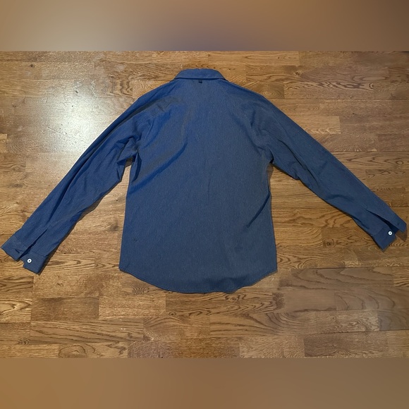 Lululemon 🍋 Bonded Voyage Long Sleeve Button Down Heathered Deep Navy Size M - Picture 7 of 16